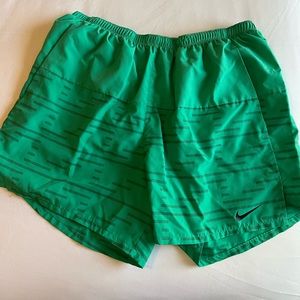 Nike Men's Dri-FIT Challenger Run Division 5" Brief-Lined Running Shorts